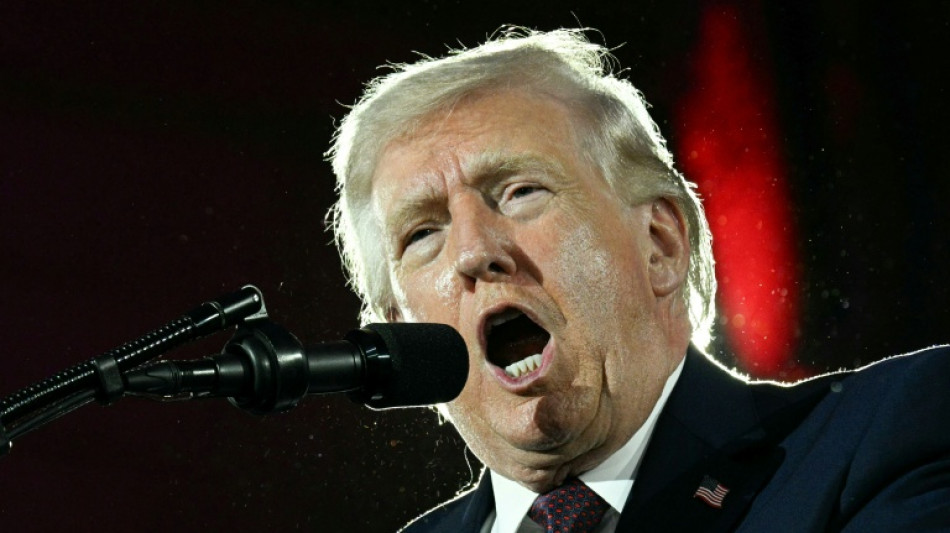  Teheran lehnt Gespr&auml;che mit den USA weiter ab - Wei&szlig;es Haus droht mit "H&ouml;lle" 