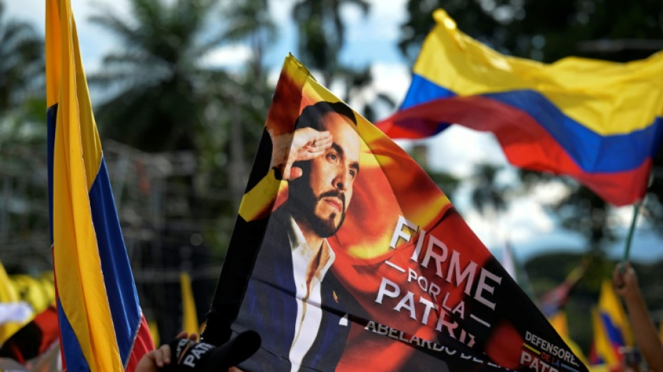  Pr&eacute;sidentielle en Colombie: salut militaire et K-pop s'invitent dans la campagne 