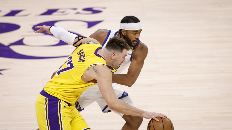 Nba: Doncic torna a Dallas da avversario, lacrime e 45 punti