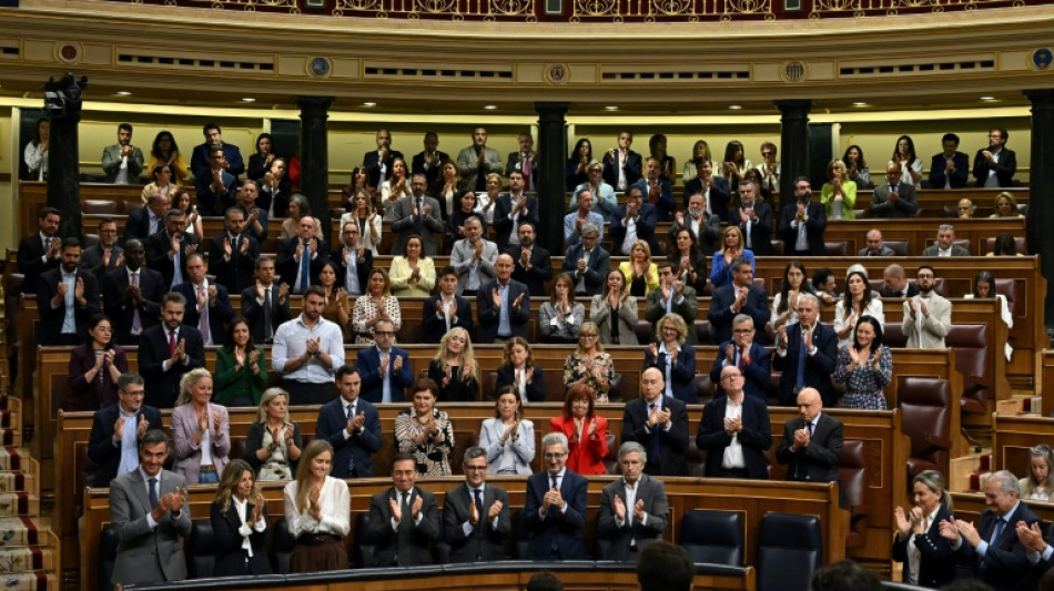  Congresso espanhol rejeita decretos sobre moradia e aumenta press&atilde;o sobre S&aacute;nchez 
