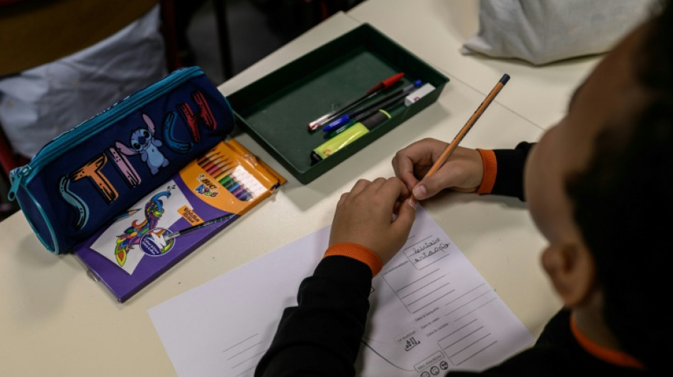  Education: les r&eacute;sultats des &eacute;l&egrave;ves fran&ccedil;ais au test Pisa n'ont jamais &eacute;t&eacute; aussi bas (OCDE)  