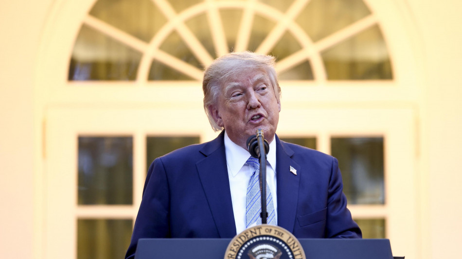 ++ Trump anticipa il rientro da Camp David ++