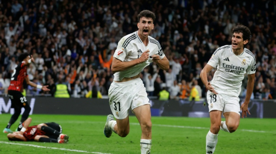 Real Madrid delay Barca celebrations with late Liga win over Mallorca