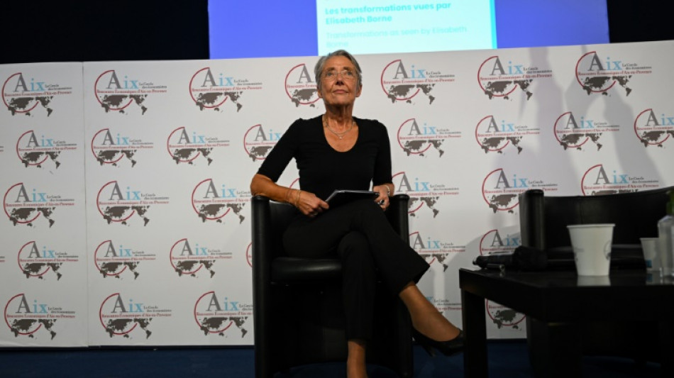 La primera ministra francesa se enfrenta a su primera moci&oacute;n de censura