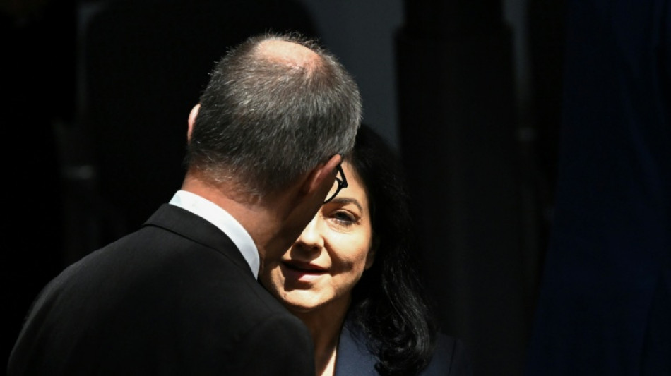  Handfester Koalitionskrach um Entlastungen - Merz z&auml;hlt Reiche an 