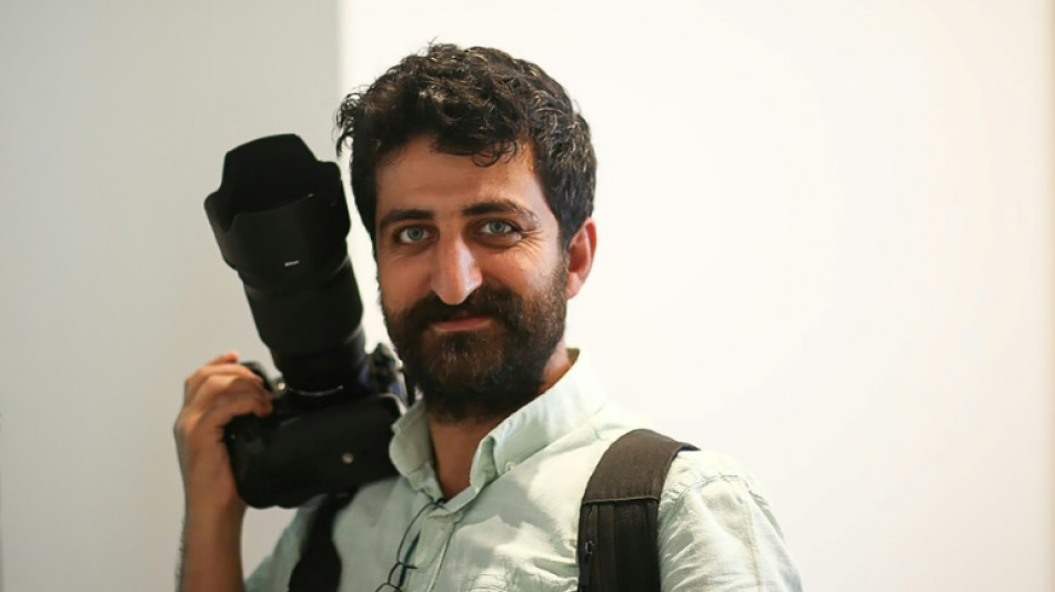 Turqu&iacute;a ordena liberar a ocho periodistas, contin&uacute;an las protestas