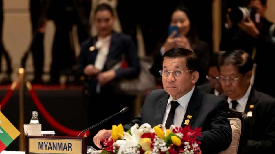 S&eacute;isme en Birmanie: le chef de la junte critiqu&eacute; en marge d'un sommet r&eacute;gional