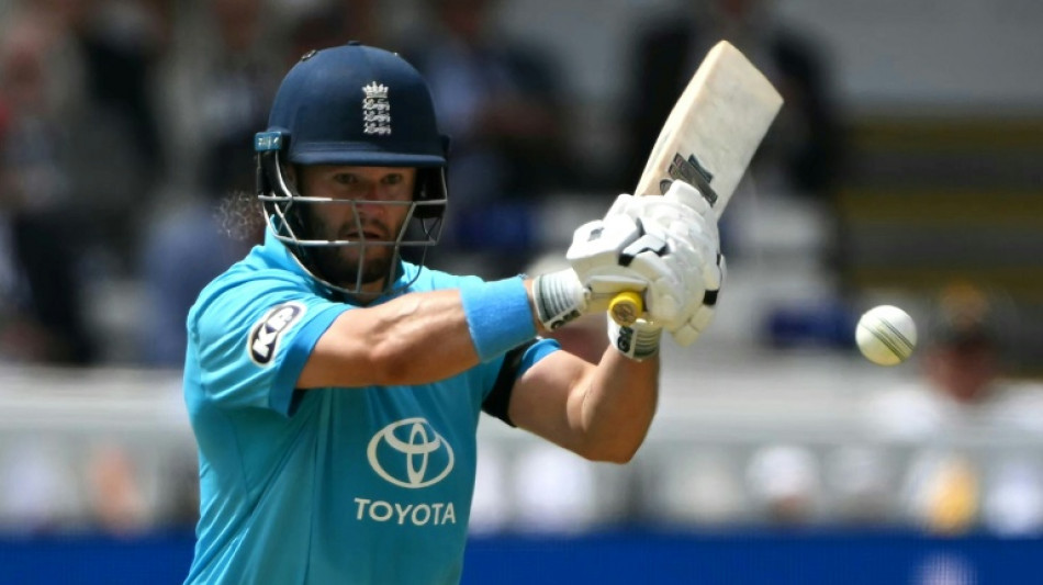  Record-breaking Duckett leads England to ODI series win over India 