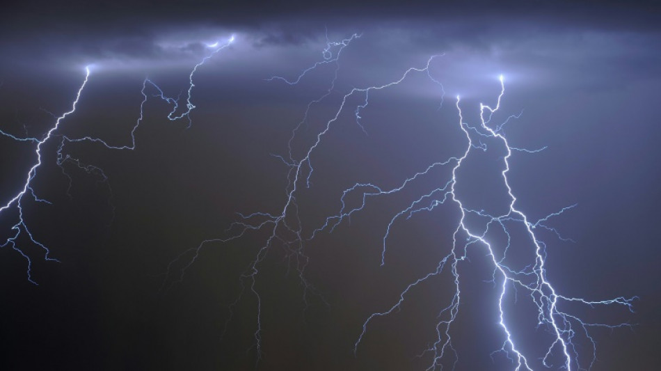 Record mondial de longueur pour un &eacute;clair de 768 km aux Etats-Unis (ONU)