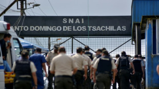 Mot&iacute;n en c&aacute;rcel de Ecuador deja al menos 43 presos muertos