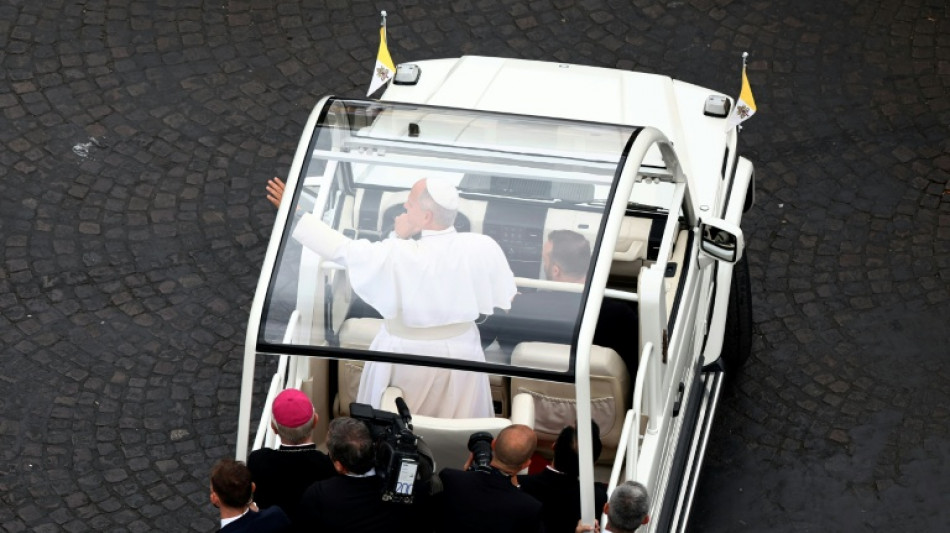  Avant la messe g&eacute;ante, le pape L&eacute;on XIV acclam&eacute; par une mar&eacute;e humaine 