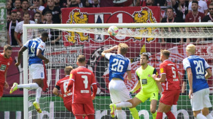 Wildes Torfestival auf dem Betze - F&uuml;rth tiefer in der Krise