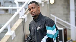 Liverpool sign Newcastle striker Isak in British record deal