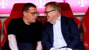 Dreesen st&auml;rkt Eberl: "Wir sind ein Team"