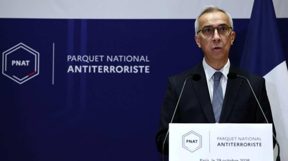  Atirador franc&ecirc;s abriu fogo intencionalmente contra mu&ccedil;ulmanos e africanos 
