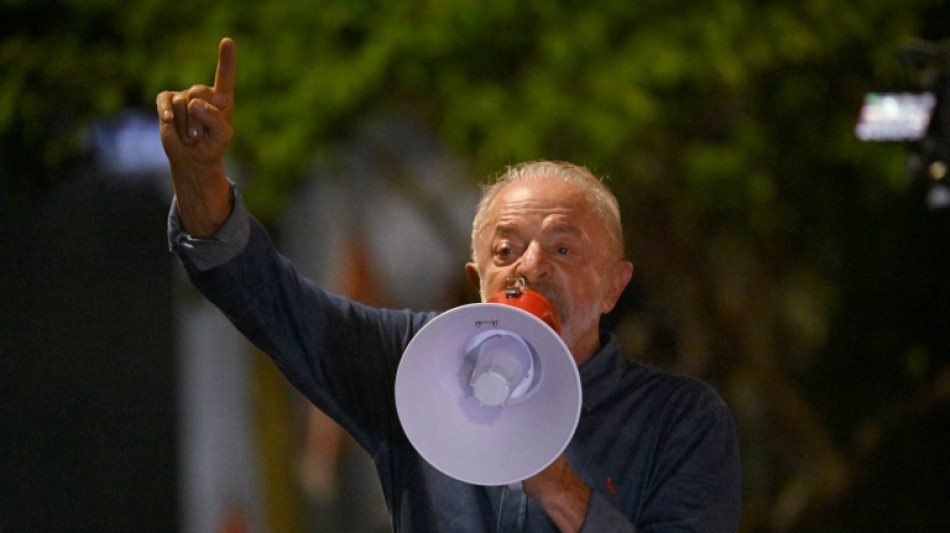  Br&eacute;sil : la r&eacute;&eacute;lection de Lula salu&eacute;e dans le monde, contest&eacute;e par Bolsonaro 