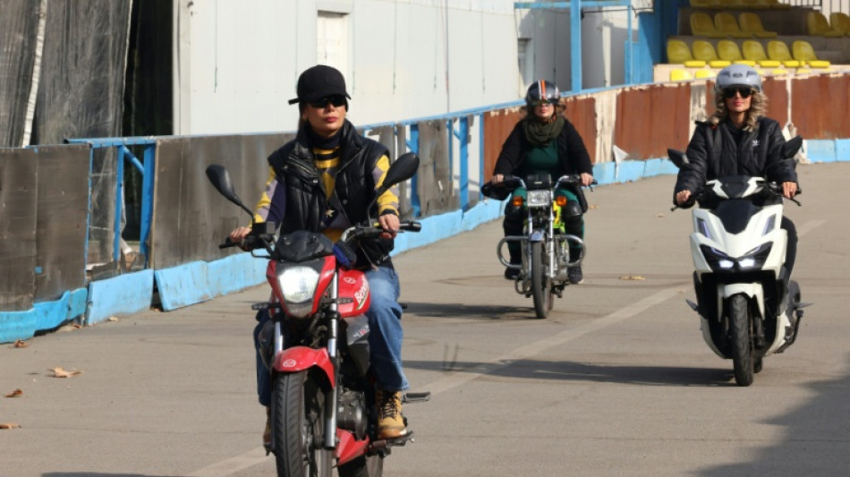  En Iran, les motardes &agrave; l'assaut du bitume malgr&eacute; les restrictions 