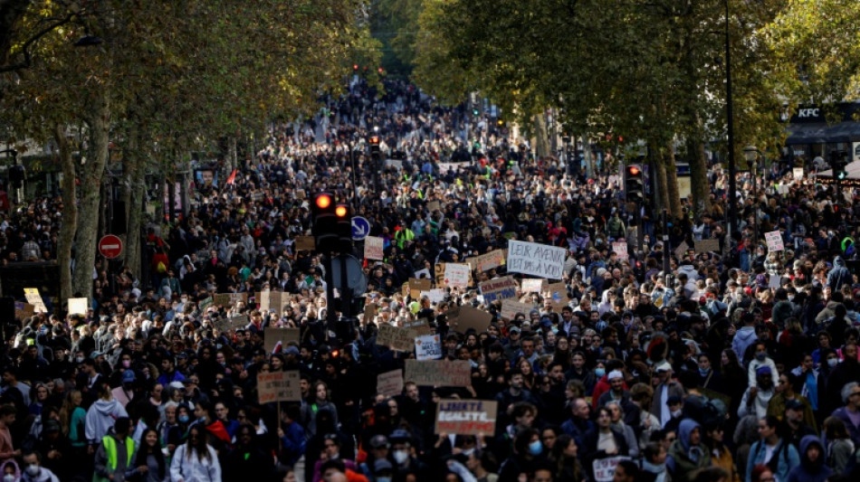  Justizminister: 217 Menschen nach Protesten am Wochenende in Frankreich inhaftiert 