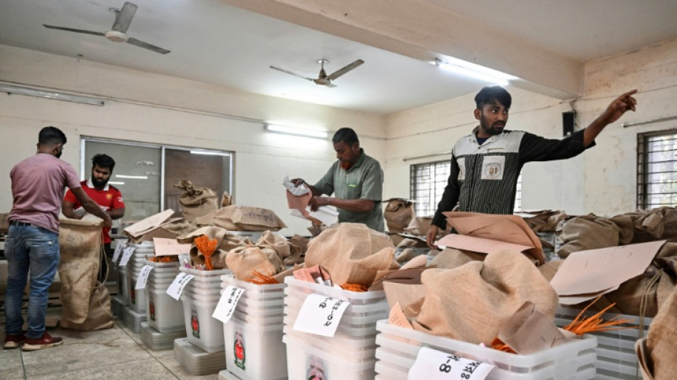  Bangladesh to vote on democratic reform charter 