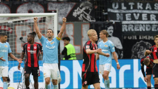 Frankfurt hadert mit Defensivschw&auml;chen: "Ein bisschen naiv"