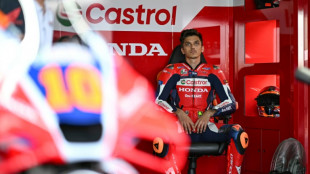 El piloto de MotoGP Luca Marini resulta herido de gravedad en una ca&iacute;da