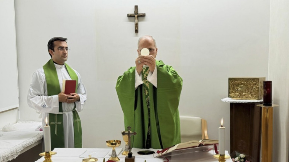 Pope celebrates mass in hospital after cancer operation 