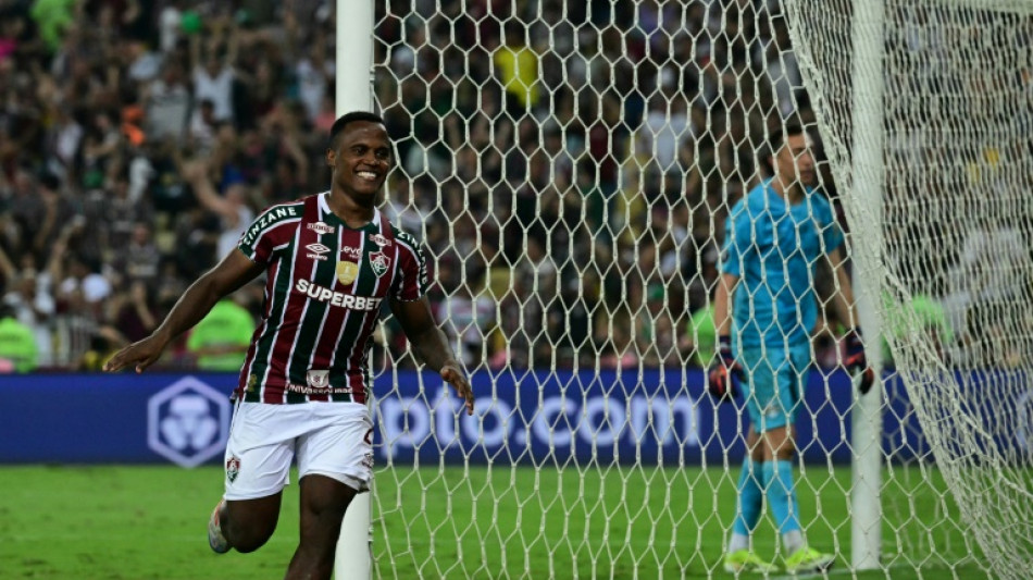 Fluminense vence Gr&ecirc;mio nos p&ecirc;naltis e vai &agrave;s quartas da Libertadores