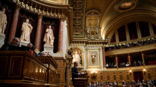 Retraites: la r&eacute;forme entame une semaine d&eacute;cisive au S&eacute;nat et face &agrave; la rue
