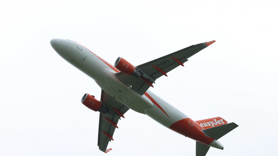  EasyJet conferma acquisizione per 6,6 miliardi da parte di fondo Apollo 