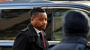 Cuba Gooding Jr. r&auml;umt sexuelle Bel&auml;stigung von Kellnerin ein