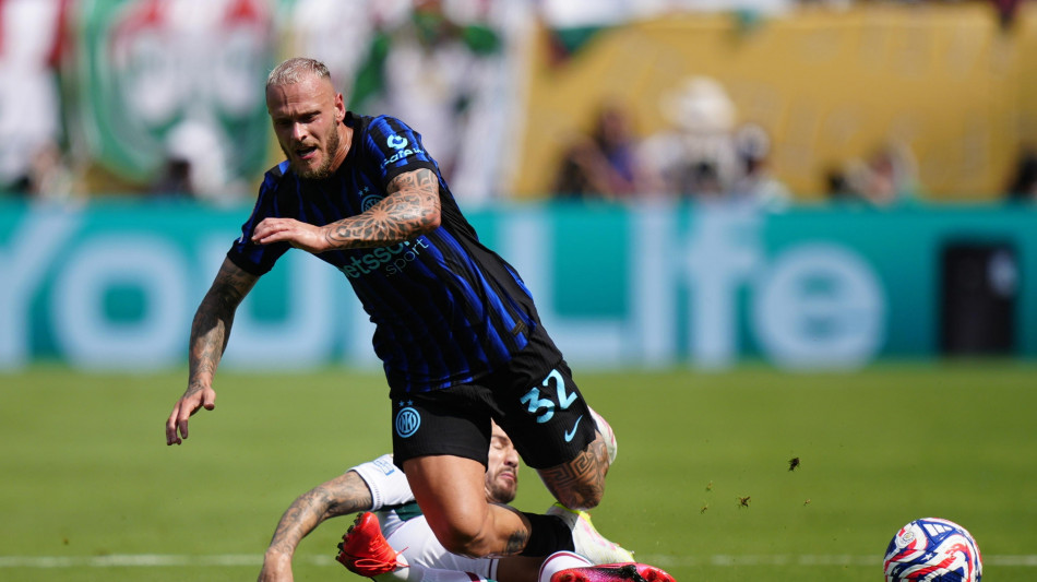 Inter: vittoria per 2-0 sull'Olympiakos in amichevole a Bari
