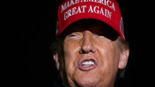 Trump dice que es "dif&iacute;cil" negociar con China, tras duplicar los aranceles al acero y al aluminio