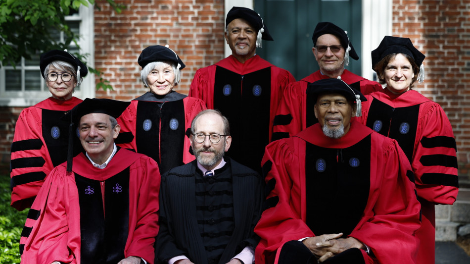 Leggenda basket, presidente di Harvard è come Rosa Parks