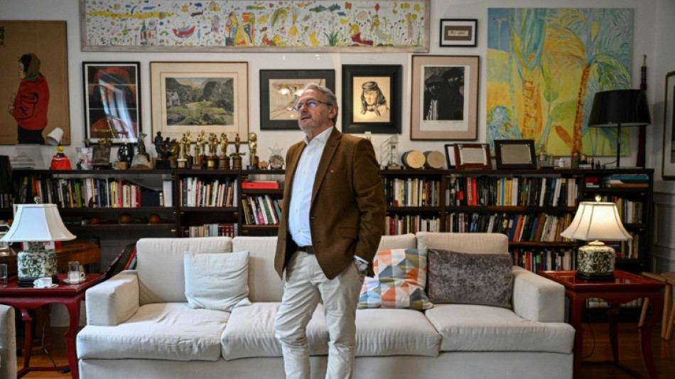 Revolucionario, guerrillero y cineasta: el atípico embajador colombiano en China