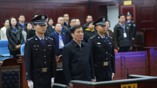 L'ex-patron du football chinois condamn&eacute; &agrave; la prison &agrave; vie pour corruption