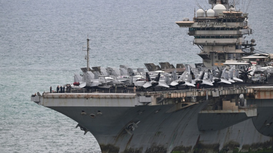  Le porte-avions am&eacute;ricain Abraham Lincoln en Tha&iuml;lande apr&egrave;s neuf mois en mer 