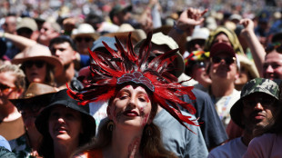 Coro 'morte all'Idf' a Glastonbury, la polizia Gb indaga