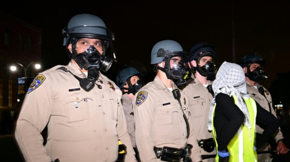 Pol&iacute;cia &eacute; mobilizada em universidades dos EUA por protestos pr&oacute;-palestinos