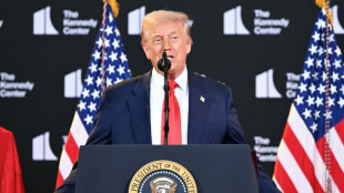 Trump escolhe Stallone e Gloria Gaynor para prêmios do Kennedy Center