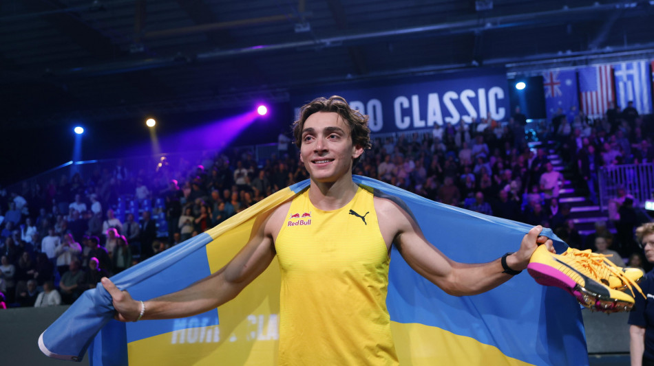  Atletica: 15mo primato mondiale di Duplantis nell'asta 