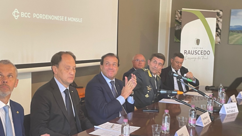 Leo, 'il redditometro non esiste pi&ugrave; dal 2015'