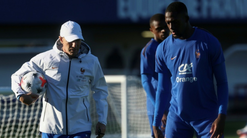  Ibrahima Konat&eacute; &eacute; cortado da sele&ccedil;&atilde;o francesa por les&atilde;o 