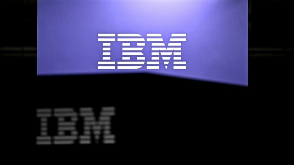  IBM shares plunge 25% as AI spending boom disrupts business 