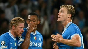 Hojlund e De Bruyne dão vitória ao Napoli sobre o Sporting (2-1) na Champions