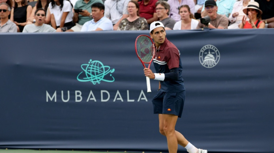  Tabilo avan&ccedil;a &agrave;s quartas de final em Washington; De Minaur vence jovem Cruz Hewitt 