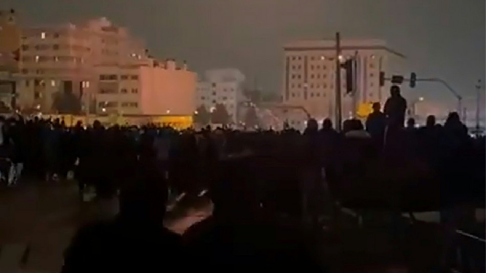 Proteste im Iran: Aktivisten prangern "Massaker" an - Regierung ruft zu Gegenkundgebungen auf