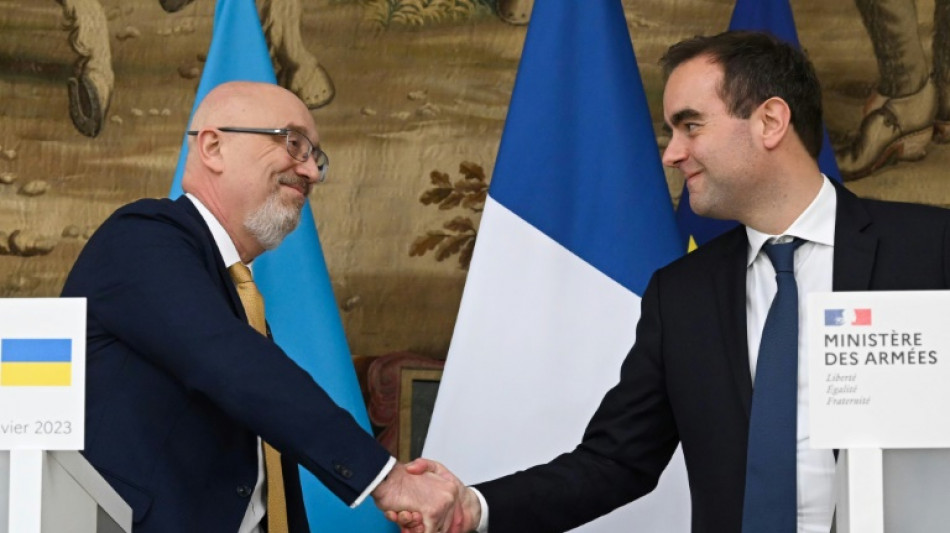 La France va fournir 12 canons Caesar suppl&eacute;mentaires &agrave; l'Ukraine