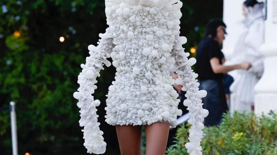 Organza dall'ananas made in Filippine, sfila la Mam