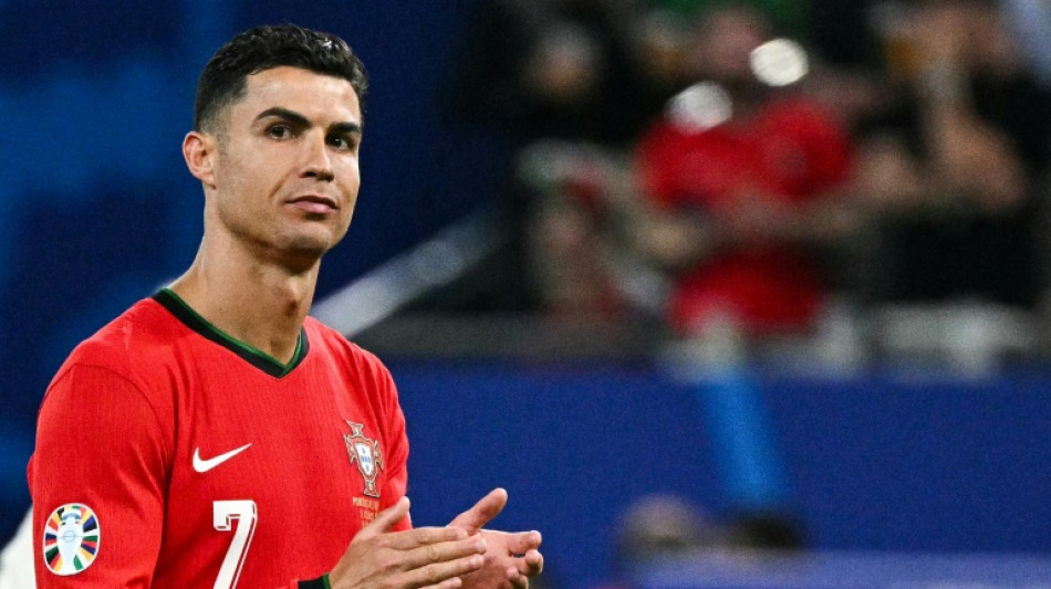 Em novo ciclo da sele&ccedil;&atilde;o portuguesa, CR7 assume papel de 'irm&atilde;o mais velho'