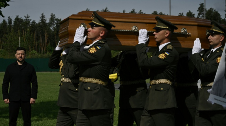  L'Ukraine rapatrie et inhume un "h&eacute;ros" nationaliste qui divise 
